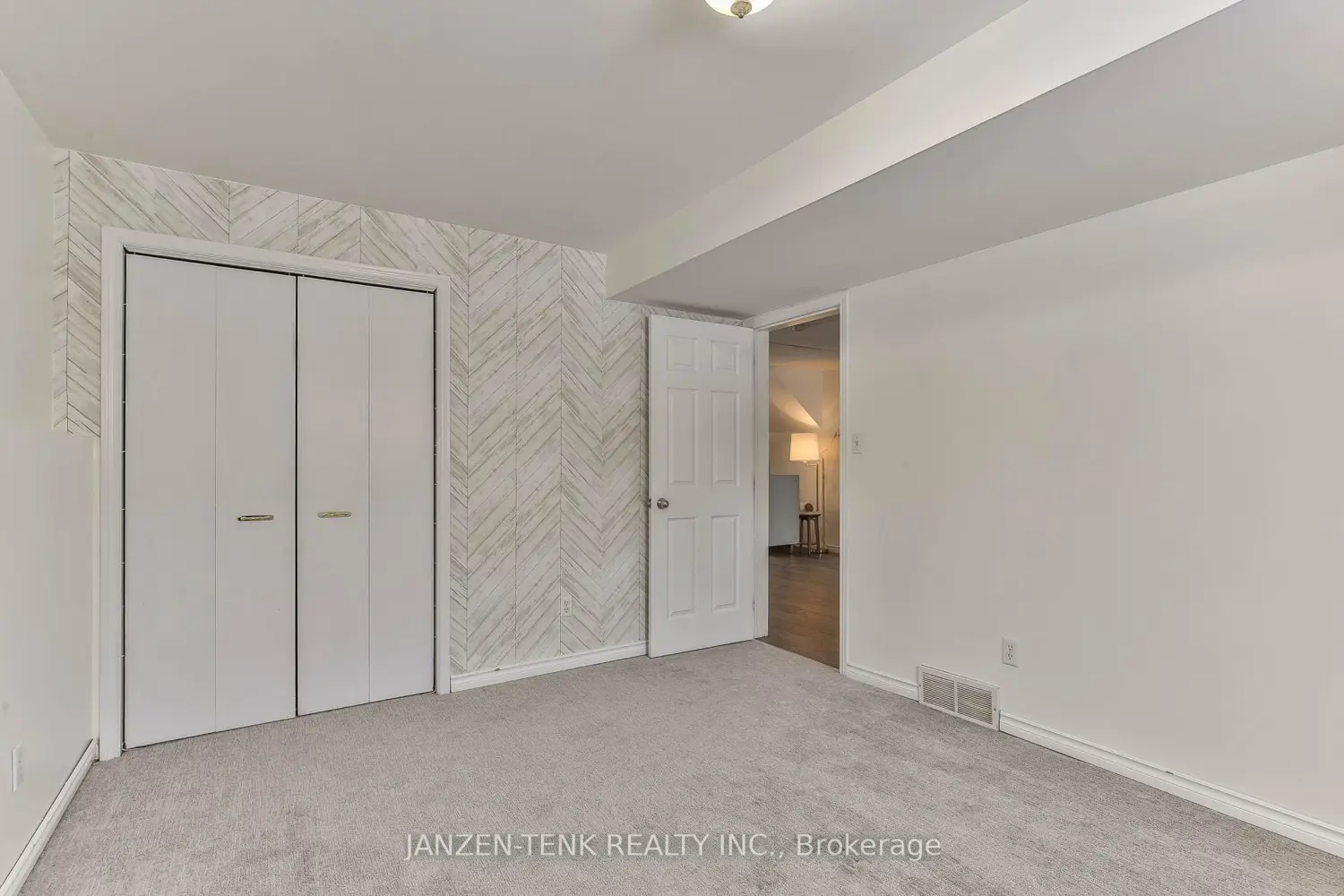 Additional image 16 of 56092 Calton Line