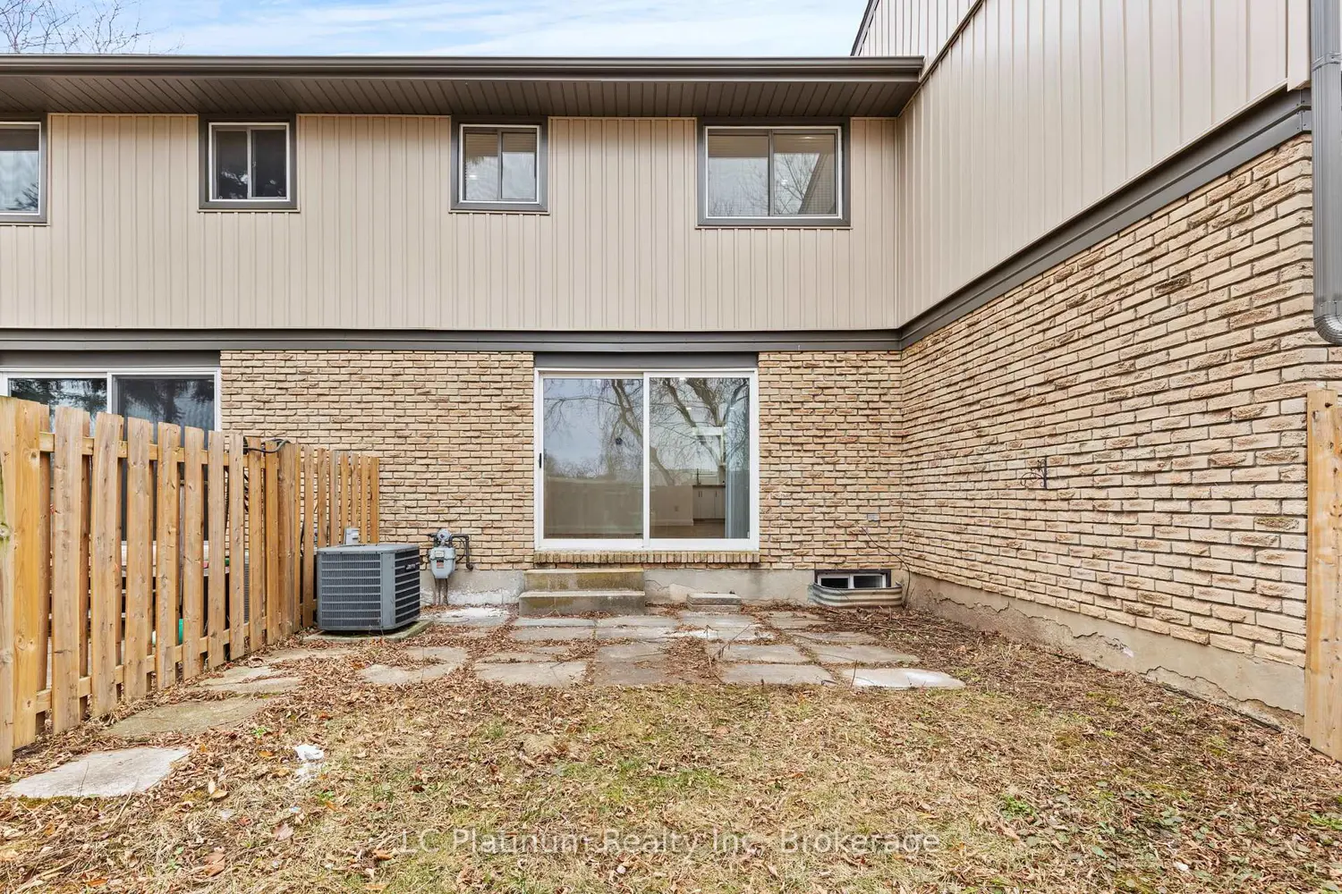 Additional image 9 of 302 Vine Street 29