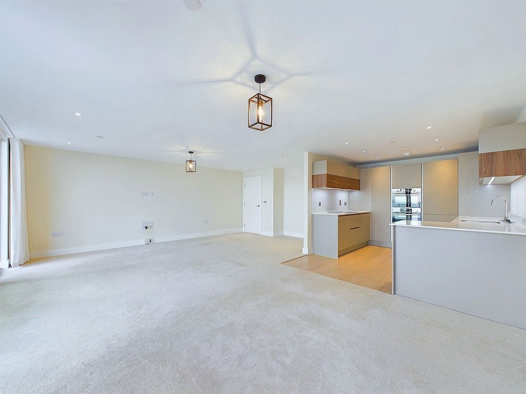 Additional image 5 of 3 bed flat for saleCalista, 26 West Parade, Worthing BN11