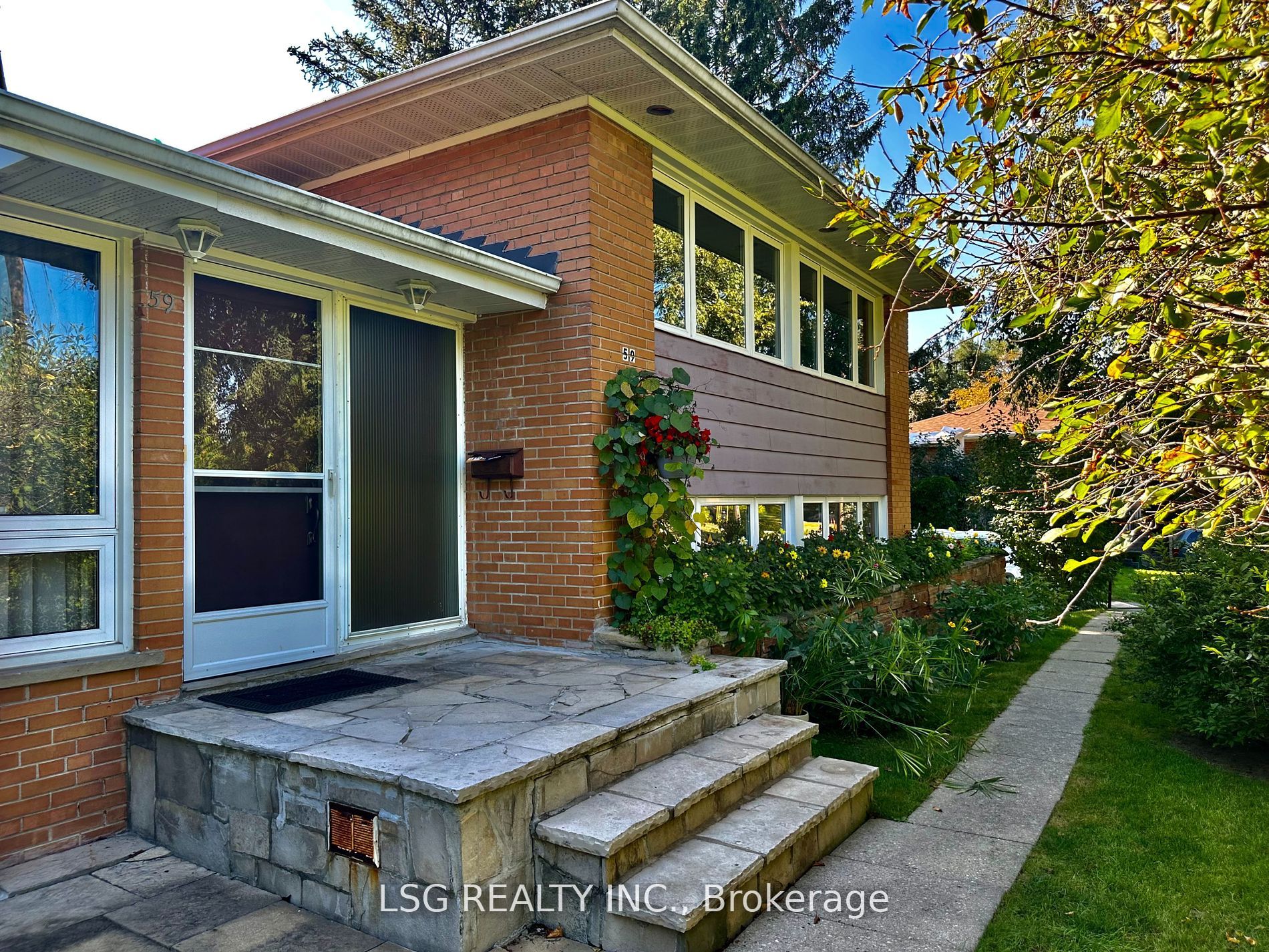 Additional image 2 of 59 Ravenscroft Circle, Toronto, ON, M2K 1X1