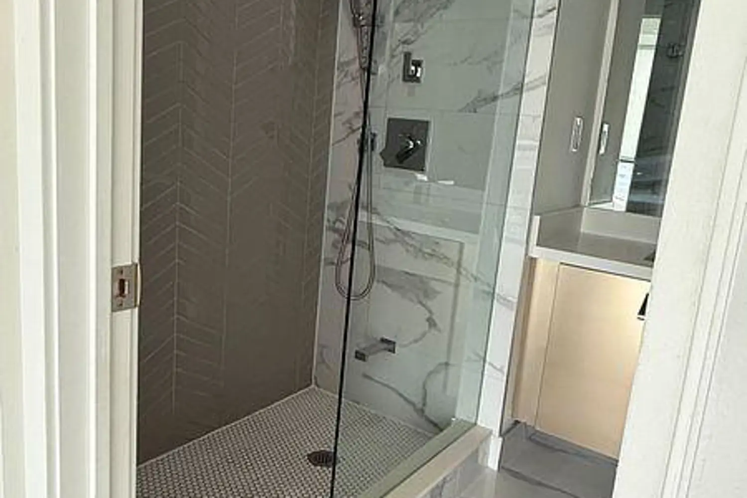 Additional image 13 of 2908 Highway 7 1101