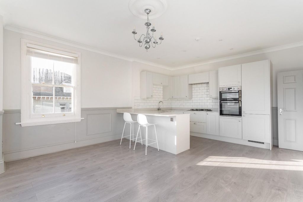 Additional image 9 of 4 bed flat for saleFirst Avenue, Hove BN3