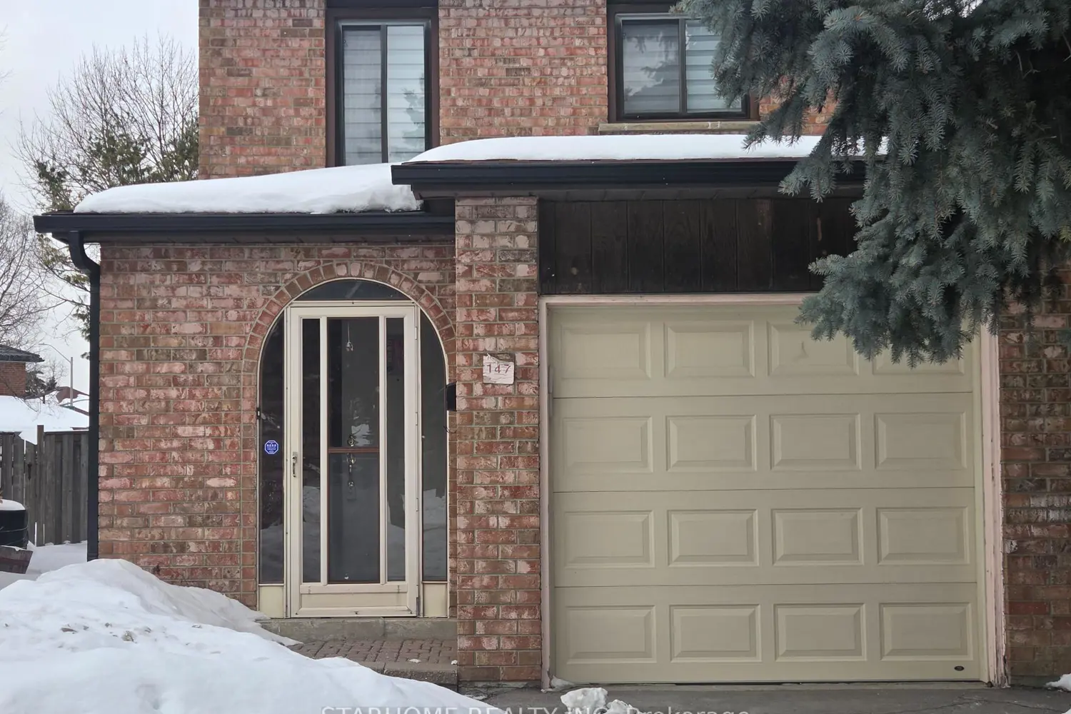 147 Dunbar Crescent