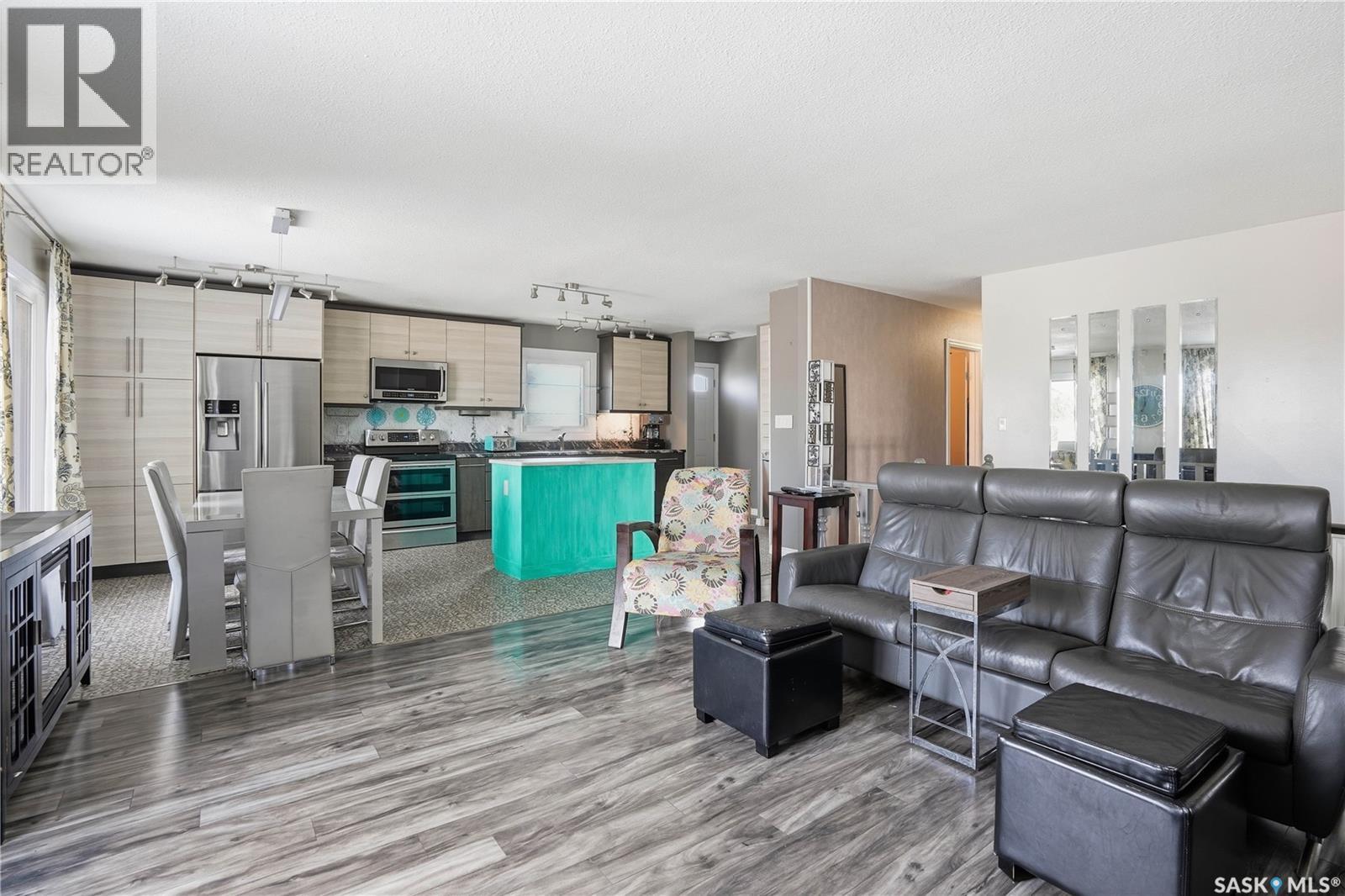 Additional image 6 of 6715 1st Avenue N, Regina, SK, S4X1C7