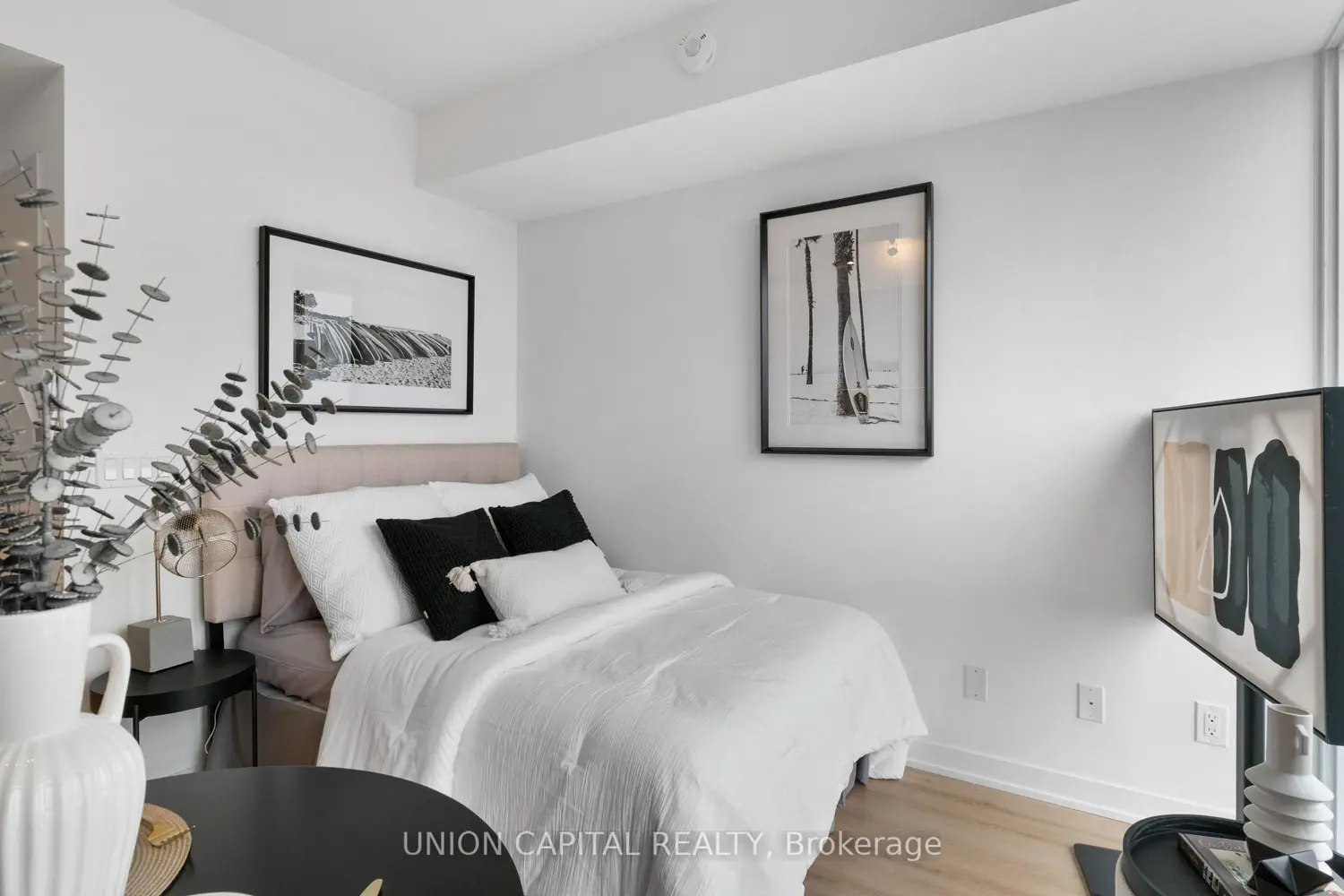 Additional image 9 of 319 Jarvis Street 1612
