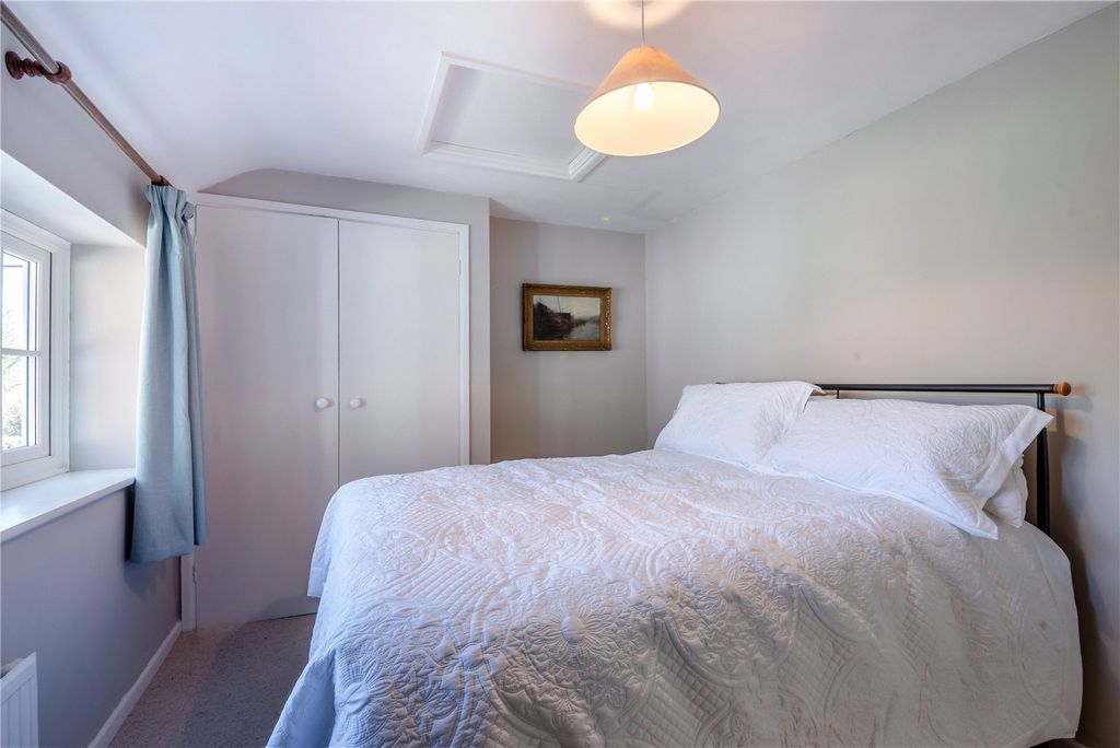 Additional image 15 of 5 bed detached house for salePenwood, Highclere, Newbury, Berkshire RG20