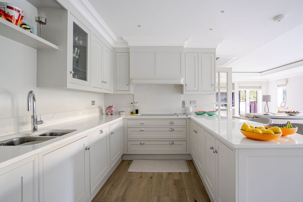Additional image 4 of 3 bed flat for saleBirchcroft, Ascot SL5