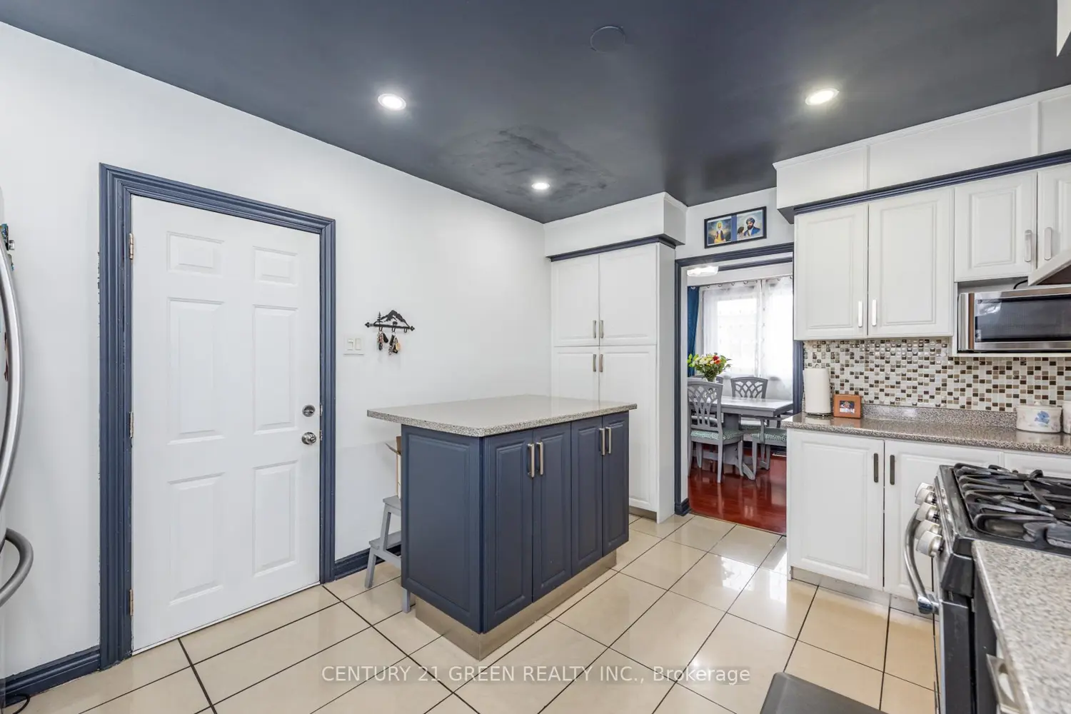 Additional image 4 of 9 Ridgetop Avenue