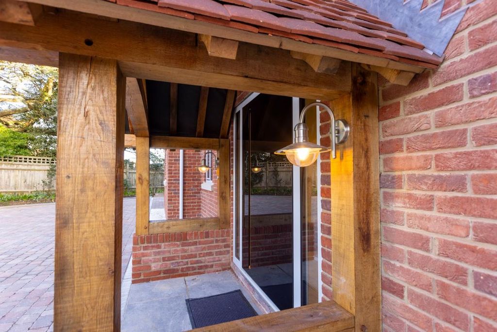 Additional image 5 of 4 bed detached house for saleThe Ridgeway, Eastbourne BN20