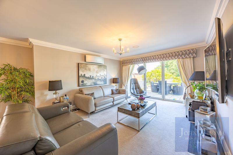 Additional image 3 of 4 bed flat for saleManor Road, Chigwell IG7