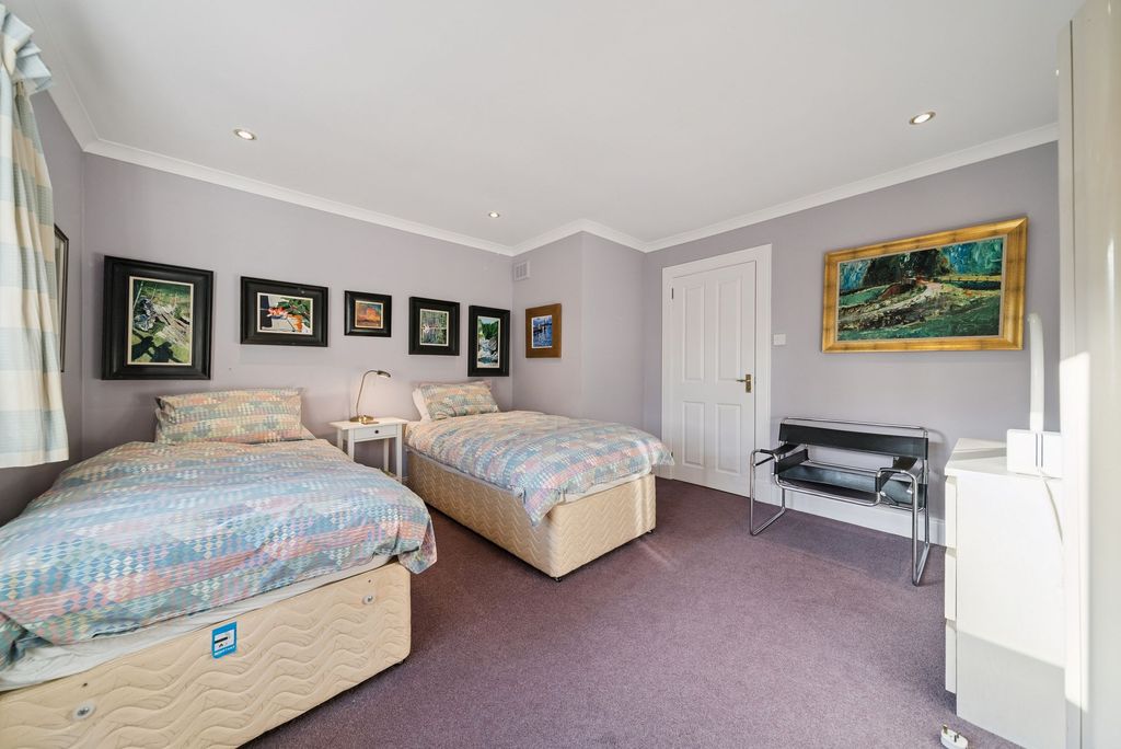 Additional image 22 of 4 bed detached house for sale23 Victoria Road, Helensburgh G84