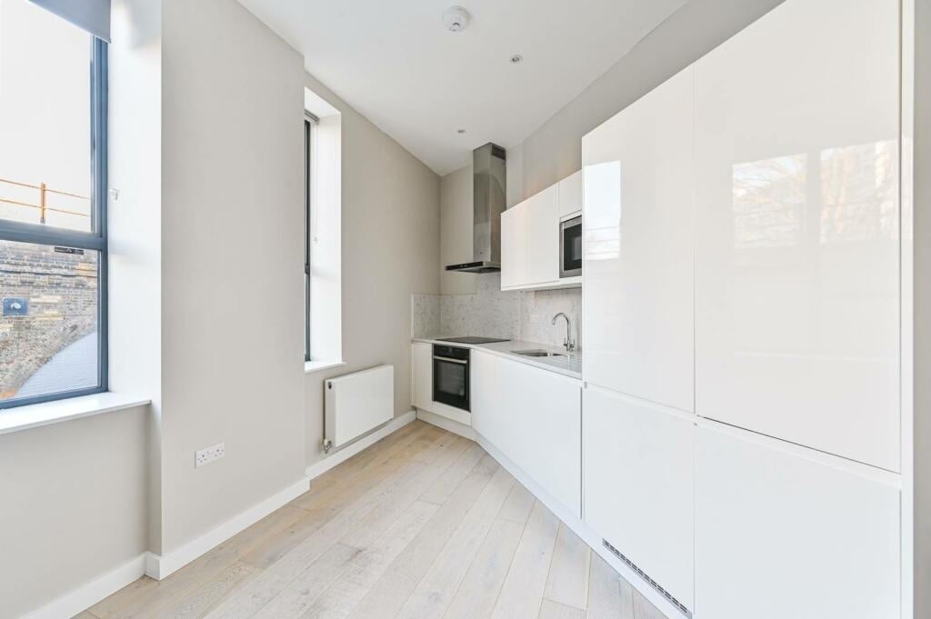 Additional image 3 of 1 Bed Flat, Coldharbour Lane, SW9, N1 7GU