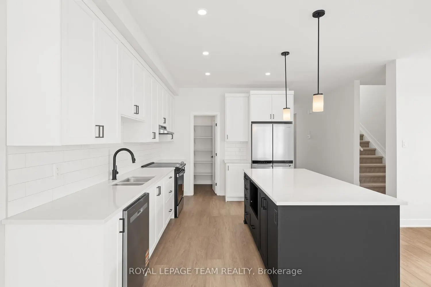 Additional image 7 of 1064 Moore Street