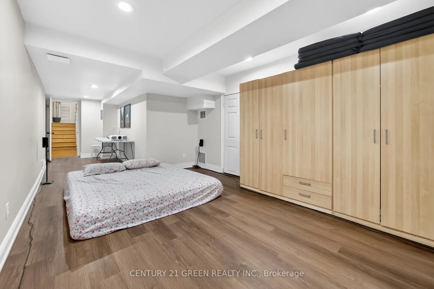 Additional image 16 of 1666 Allan Crescent