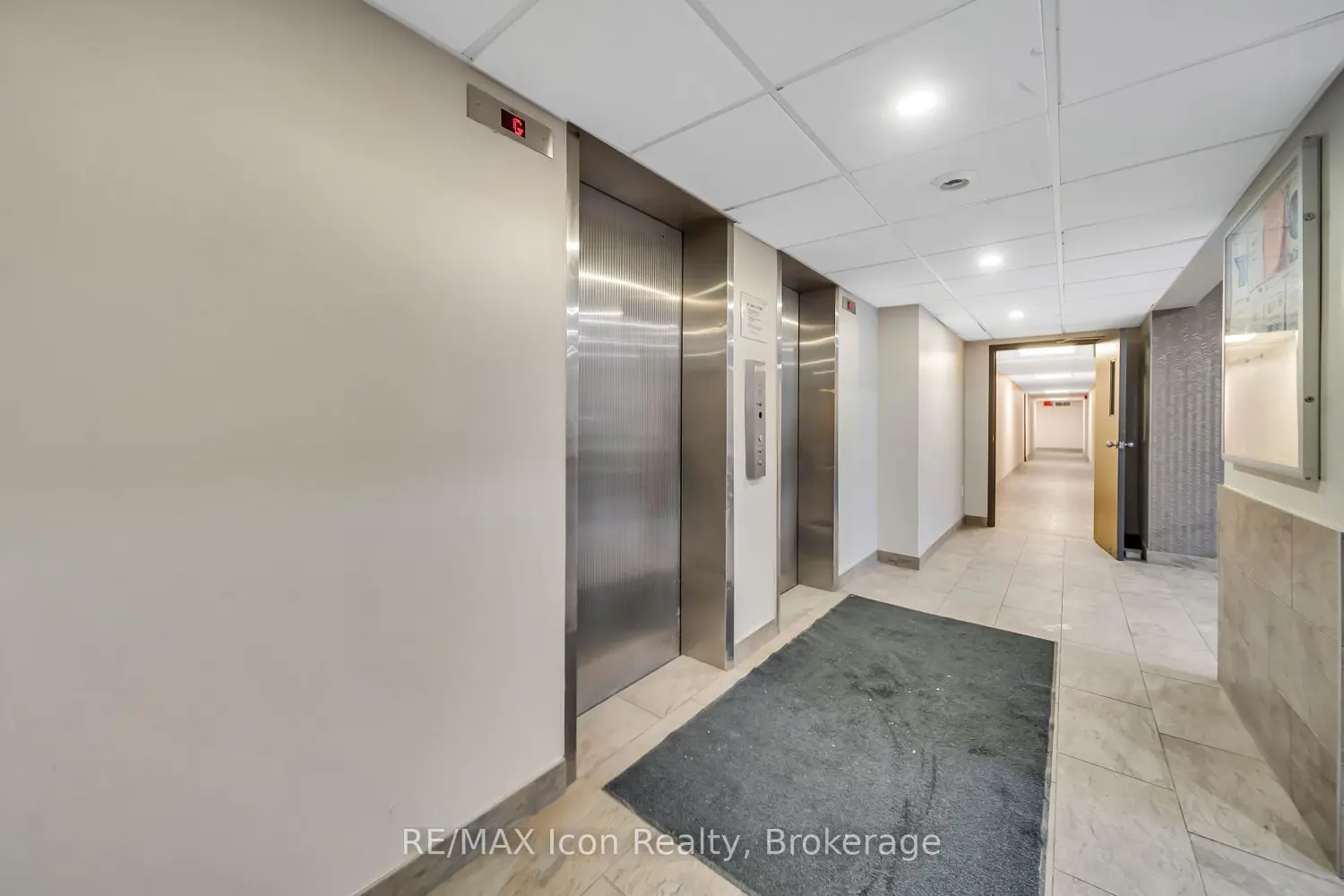 Additional image 2 of 19 Woodlawn Road 303