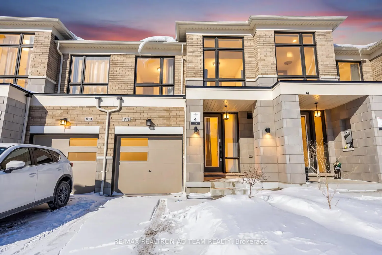 Additional image 2 of 972 Crowsnest Hollow Avenue