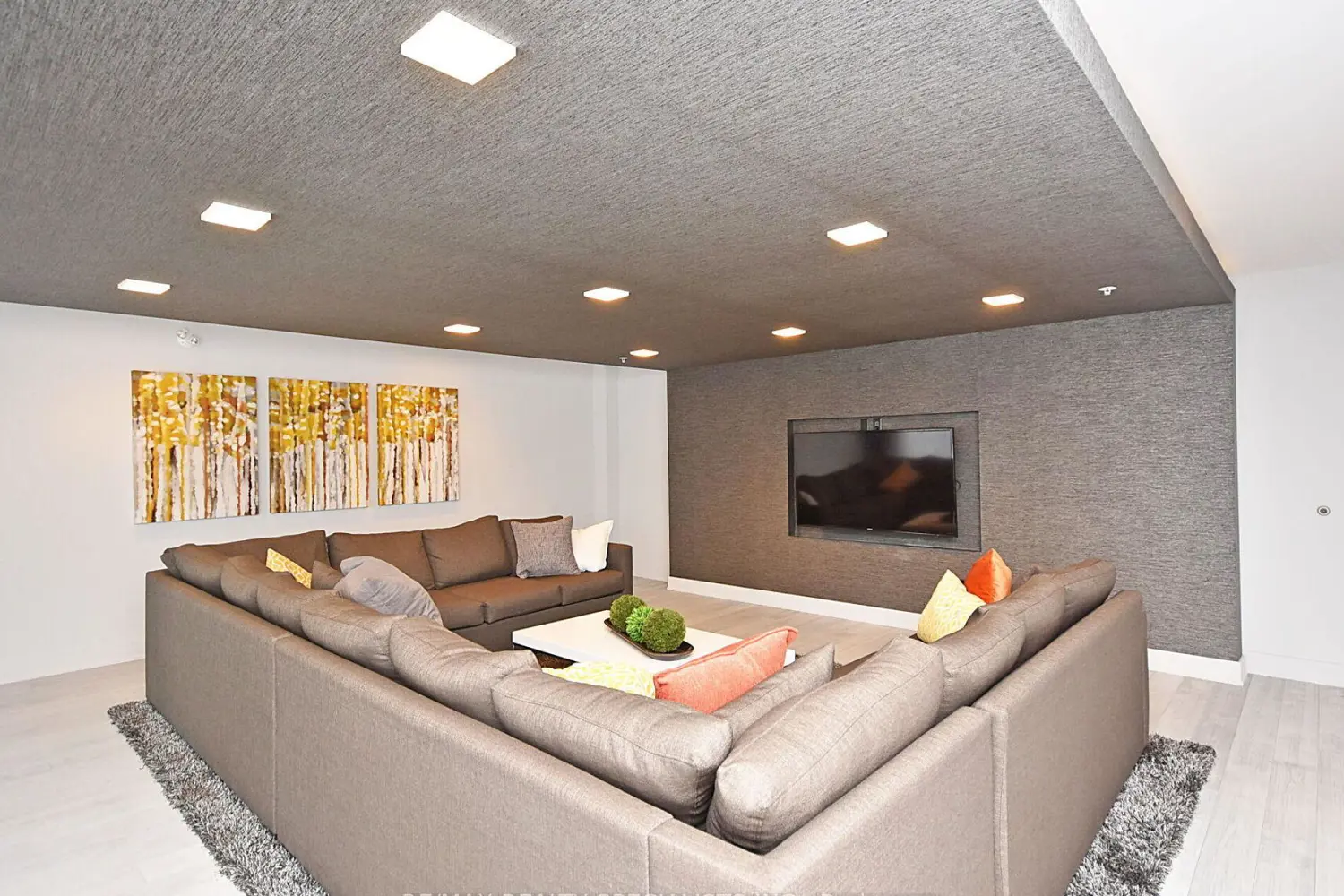 Additional image 17 of 3170 Erin Mills Parkway 131