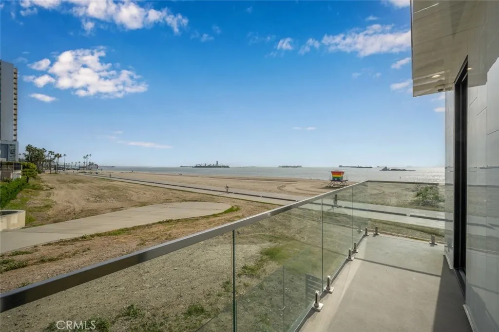 Additional image 45 of 1724 Bluff Pl, Long Beach, CA 90802