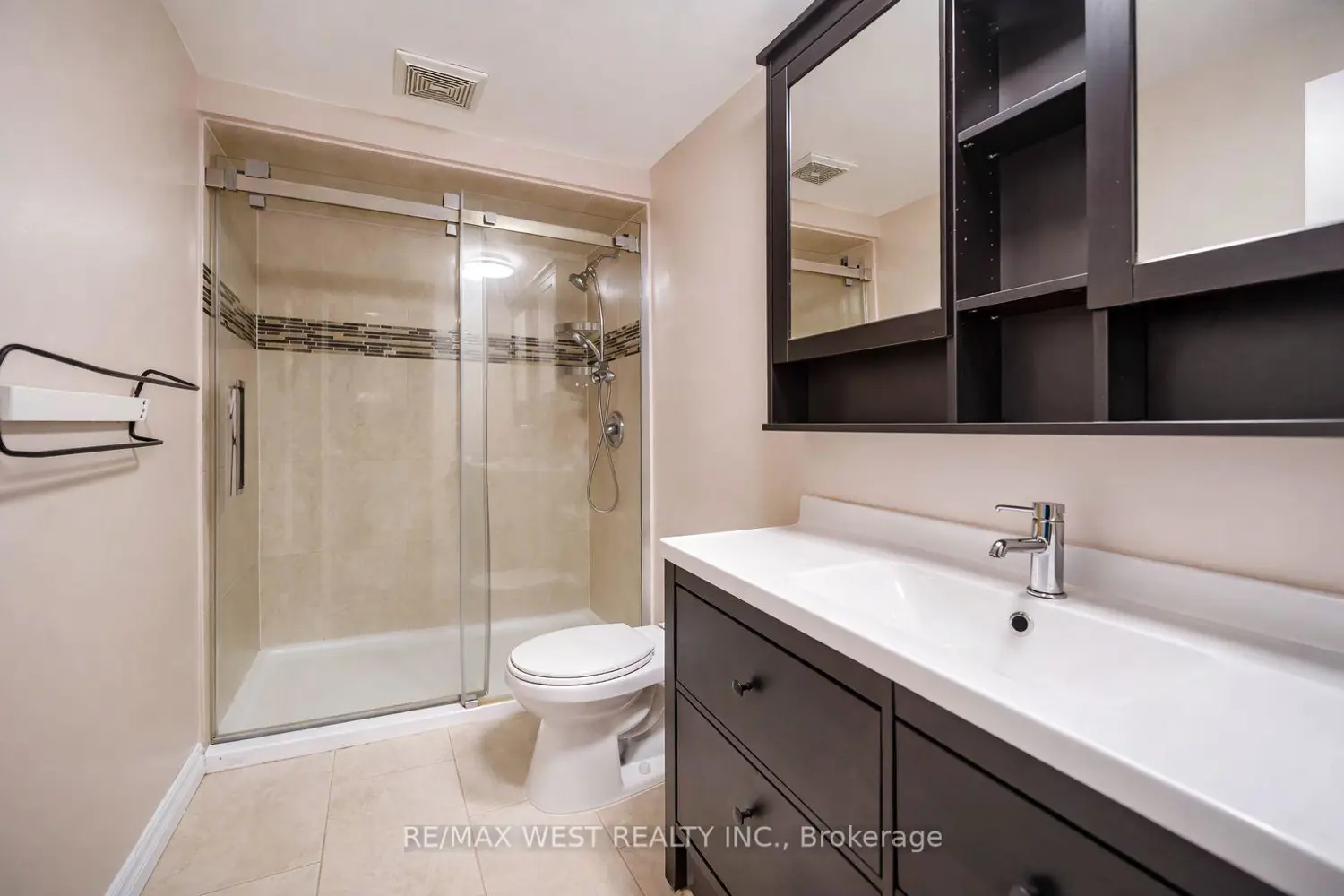 Additional image 5 of 114 Courtlands Drive