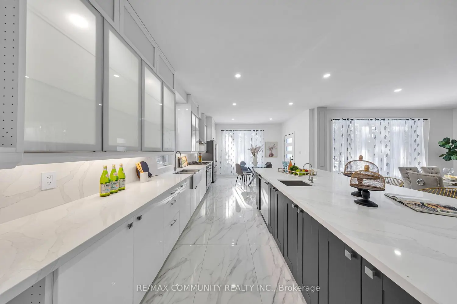 Additional image 3 of 645 Fraser Avenue