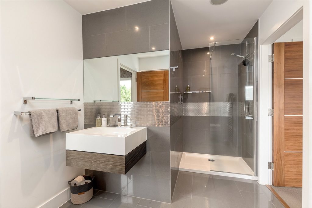 Additional image 19 of 5 bed detached house for saleEssex Road, Cramond, Edinburgh EH4