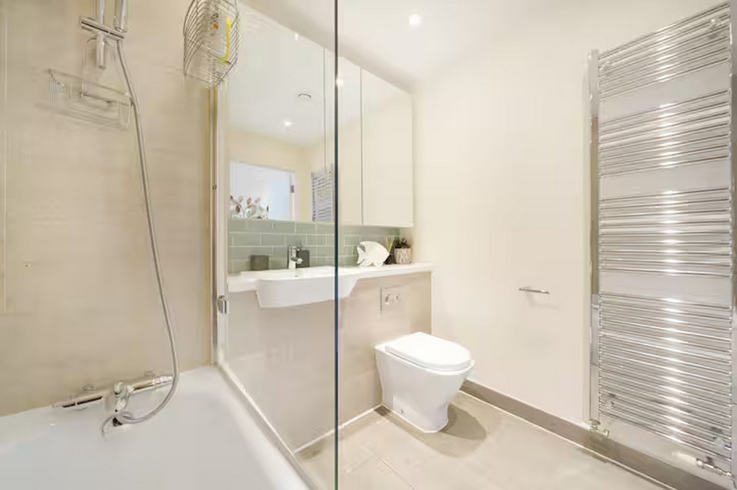 Additional image 3 of 2 Bed Flat, Barrington Road, SW9, N1 7GU