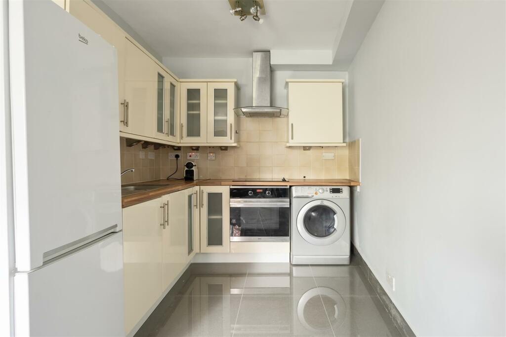 Additional image 9 of 1 Bed Flat, Escuan Lodge, N5, N1 7GU