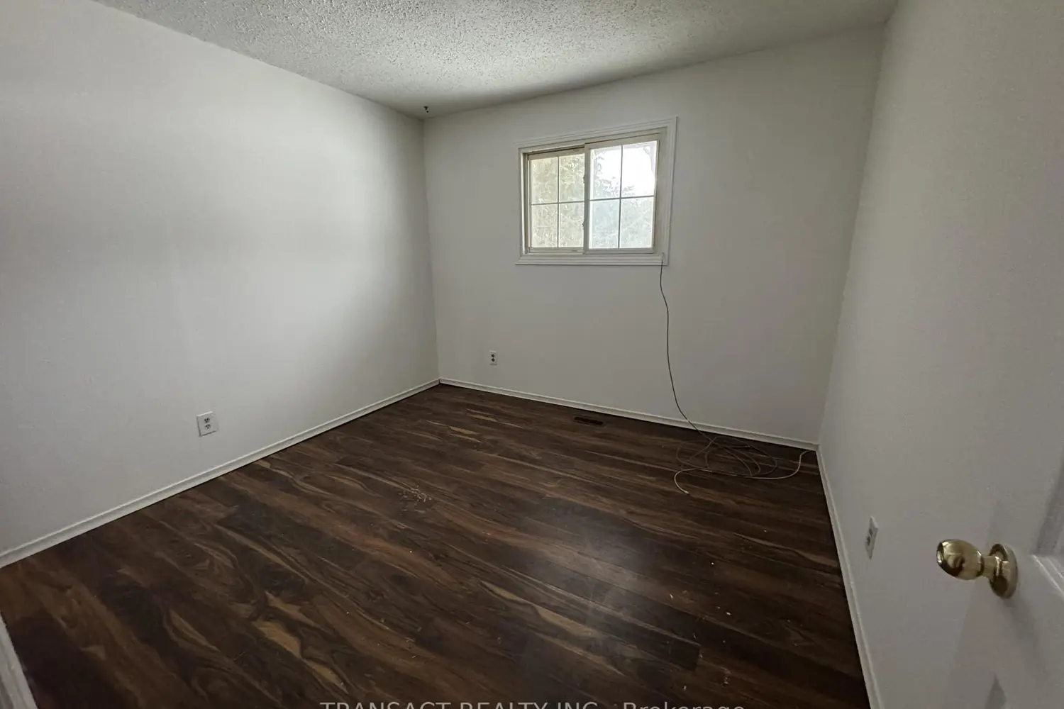 Additional image 10 of 44 Roth Street