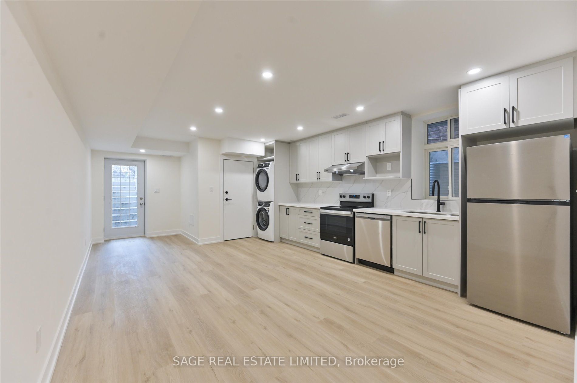 Additional image 5 of Lower-91 Hogarth Avenue, Toronto, ON, M4K 1K5