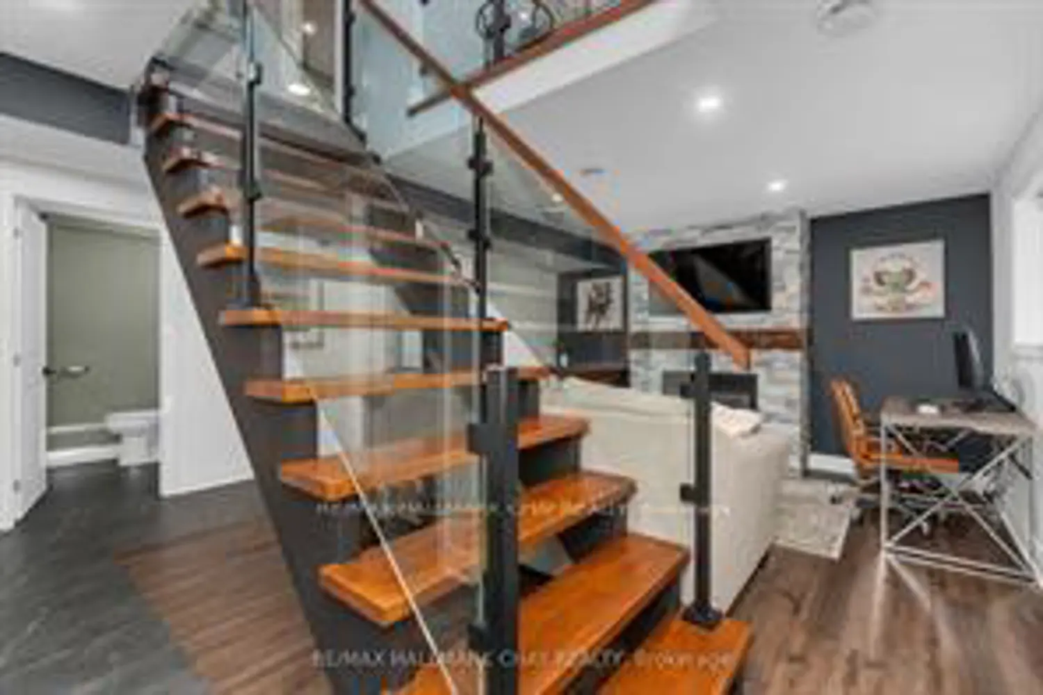 Additional image 7 of 1 Iroquois Ridge