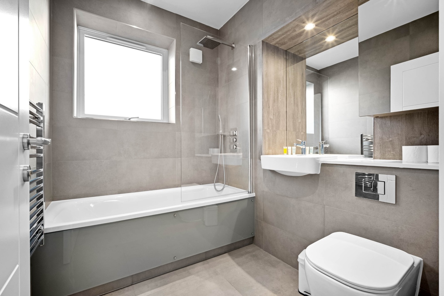 Additional image 22 of 4 Bed Terraced House, Soho Loop St, B18, N1 7GU