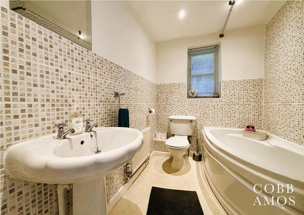 Additional image 7 of 4 bed flat for saleCastle Street, Ludlow SY8