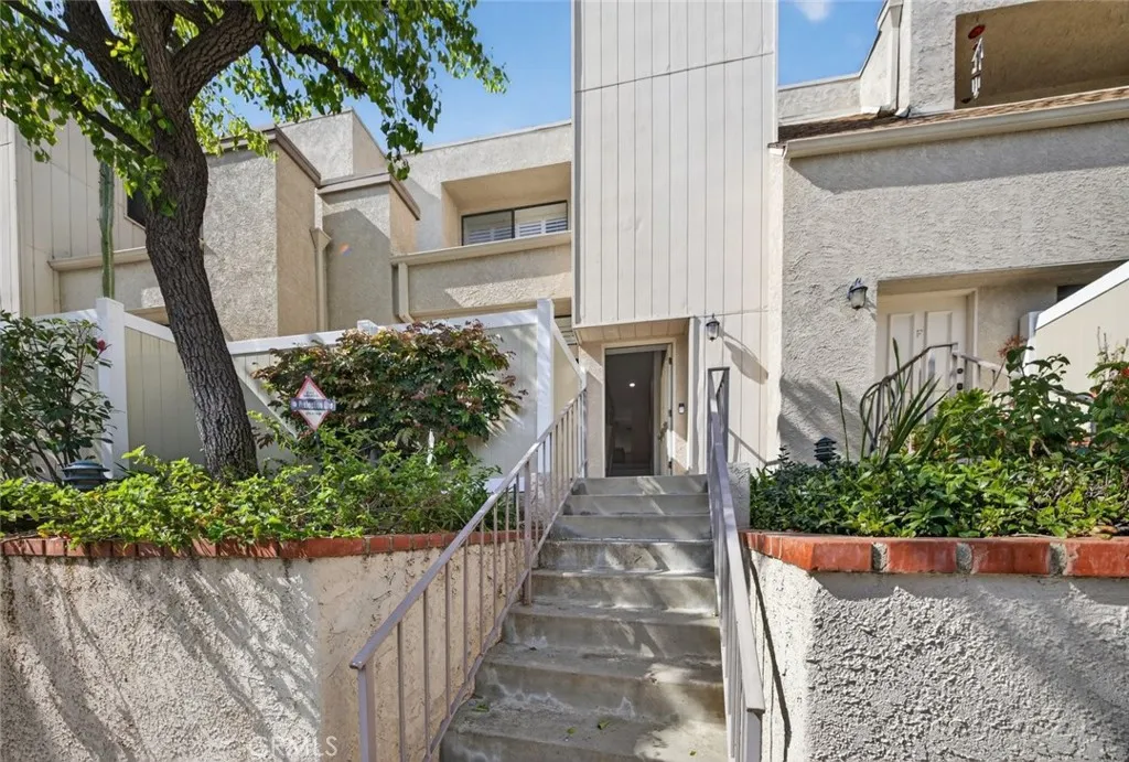 Additional image 47 of 15235 Magnolia Boulevard Unit E, Sherman Oaks, CA 91403