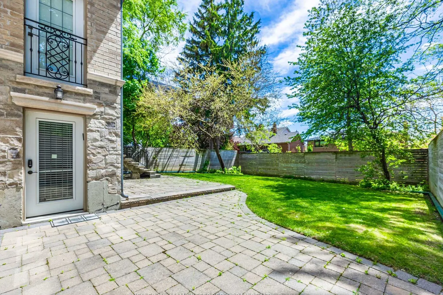 Additional image 18 of 525 Glencairn Avenue