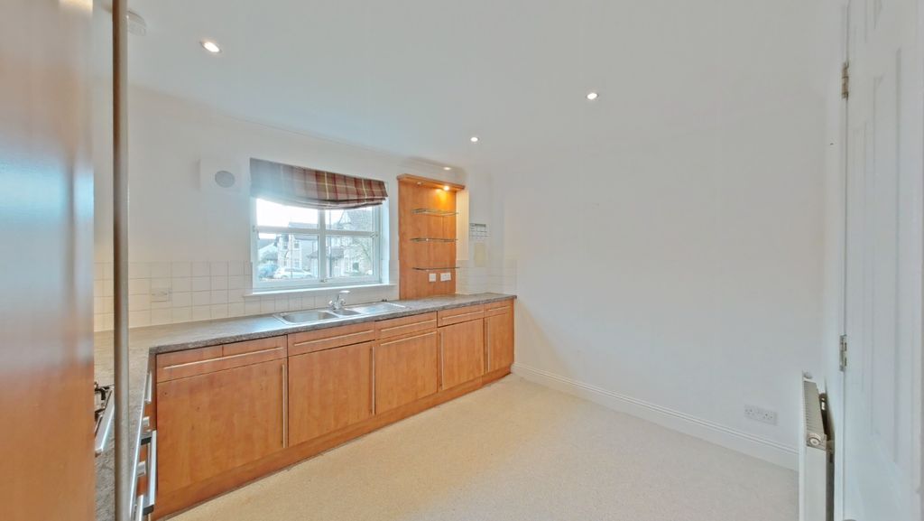 Additional image 6 of 2 bed flat for saleGrant Drive, Dunblane FK15