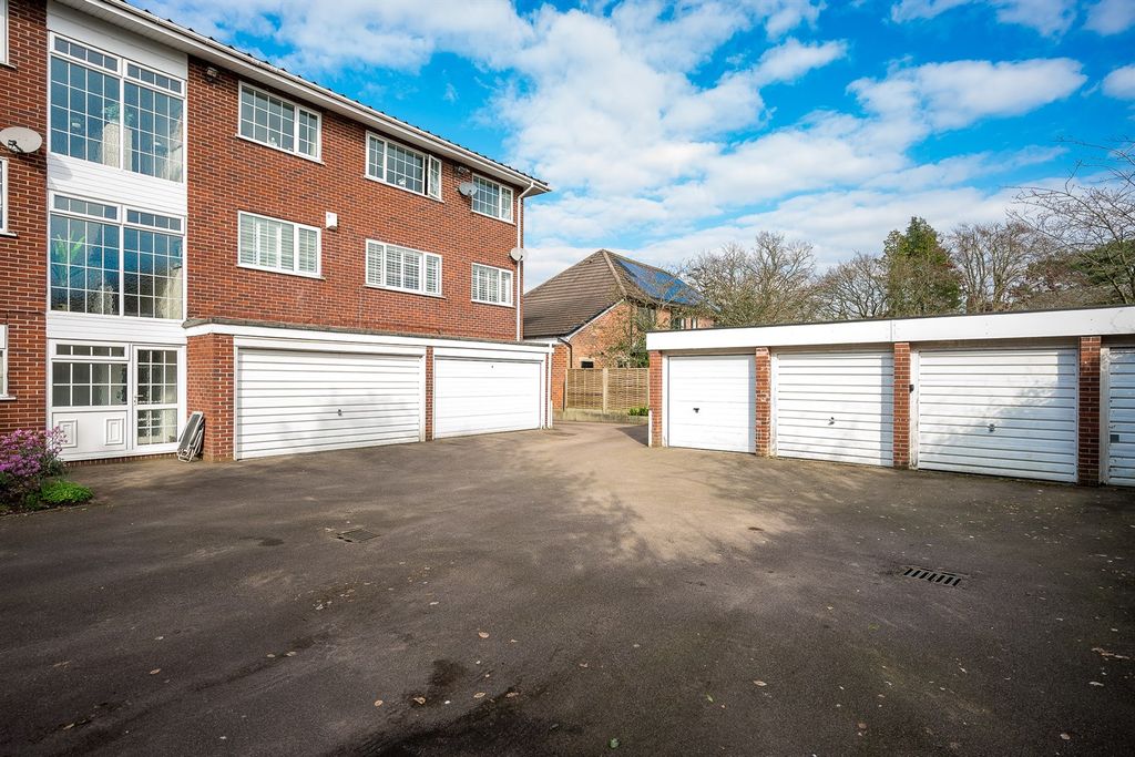 Additional image 20 of 3 bed flat for saleLindow Court, Kings Road, Wilmslow SK9