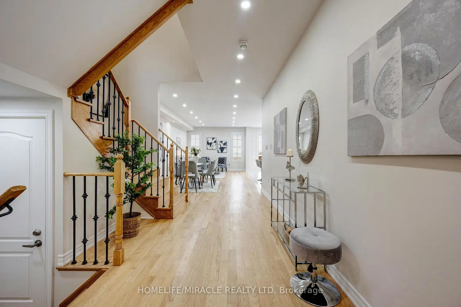 Additional image 3 of 14 Vezna Crescent