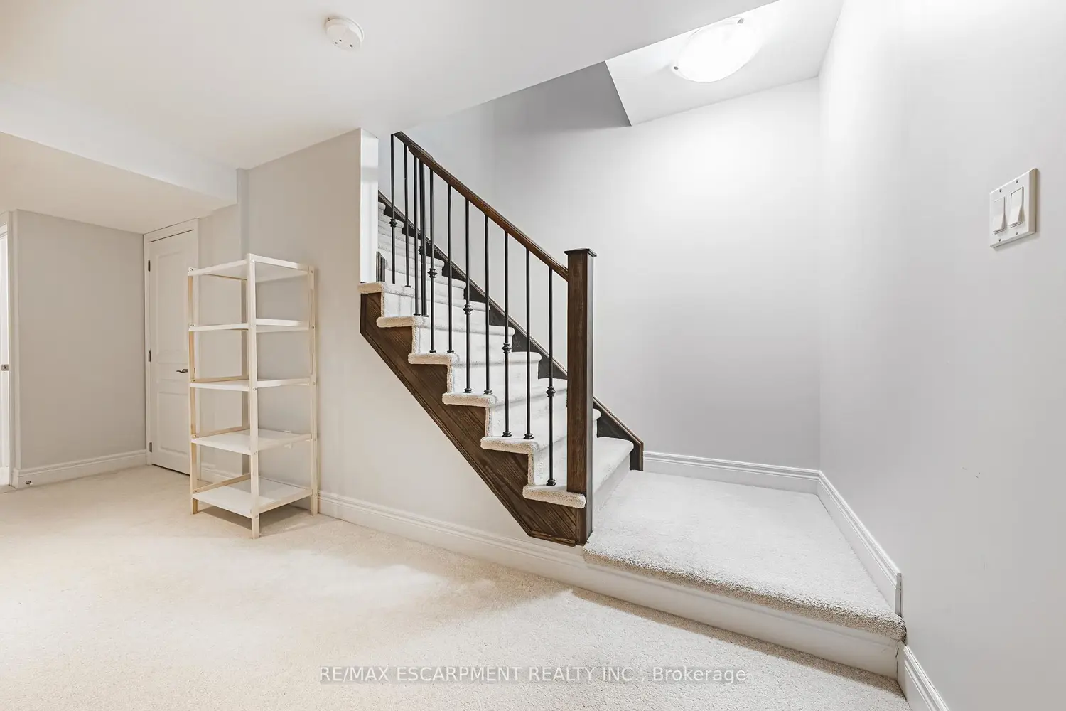 Additional image 17 of 4115 Upper Middle Road 8