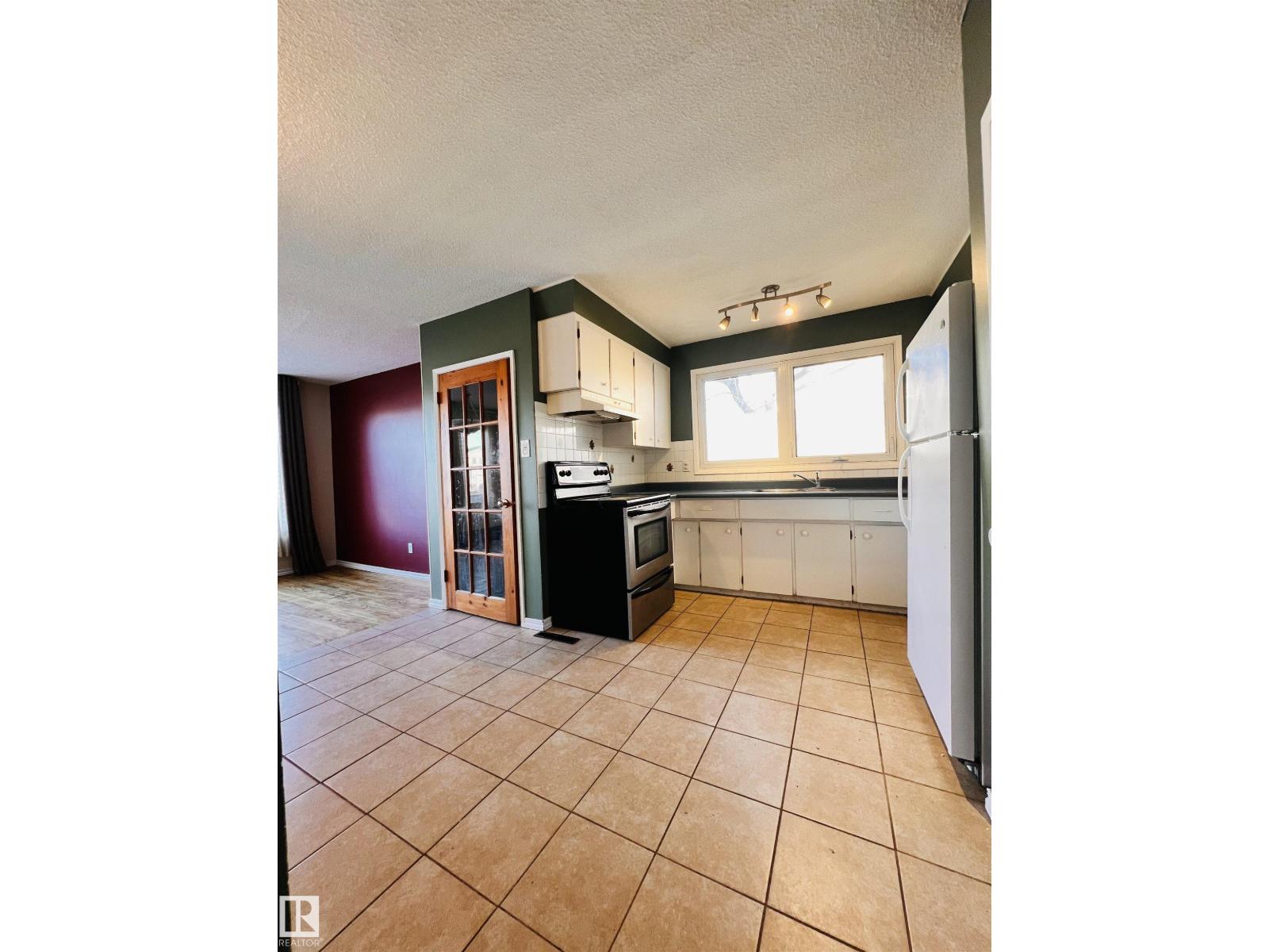 Additional image 5 of 11459 51 Avenue NW, Edmonton, AB, T6H0L8