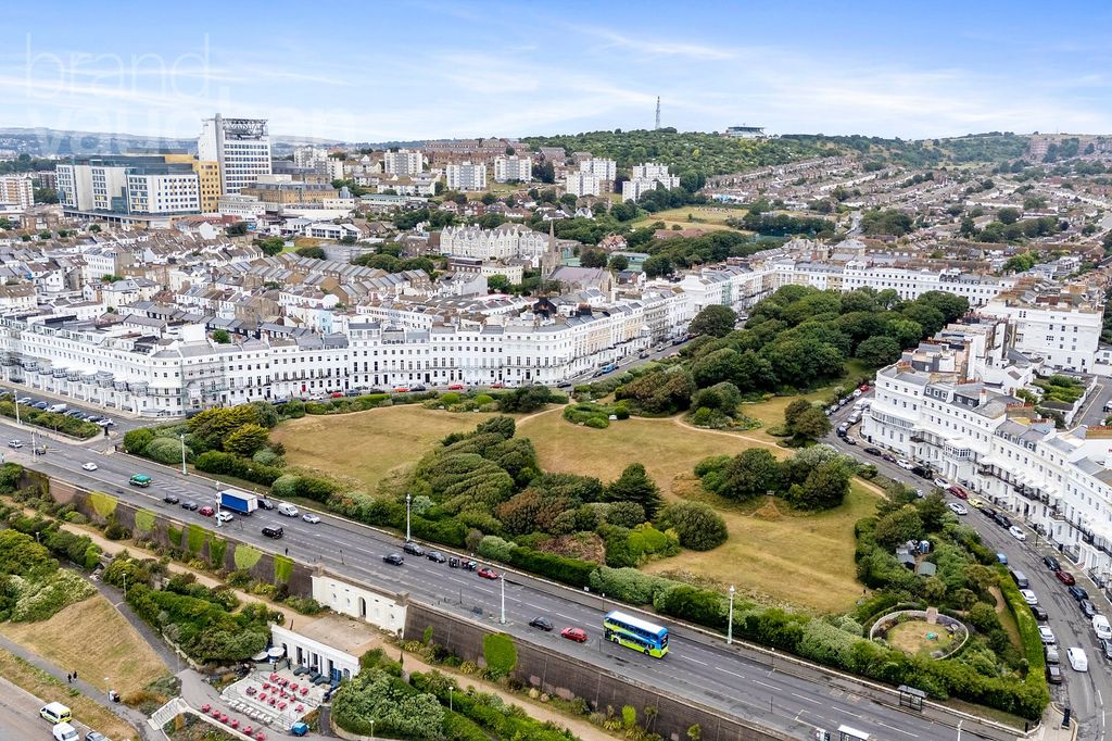 Additional image 2 of 3 bed flat for saleLewes Crescent, Brighton, East Sussex BN2