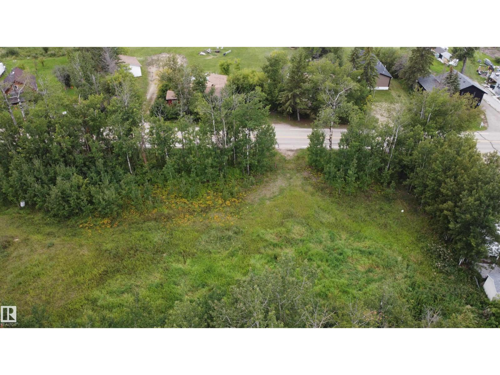 21-55022 Lac Ste. Anne Trail