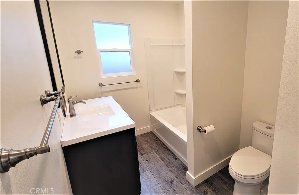 Additional image 5 of 6452 Balboa Boulevard, Lake Balboa, CA 91406