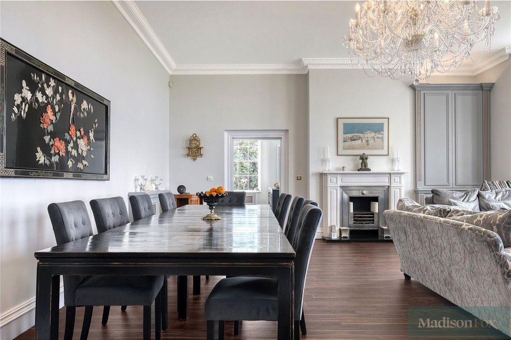 Additional image 9 of 4 bed flat for saleClaybury Hall, Regents Drive, Woodford Green IG8