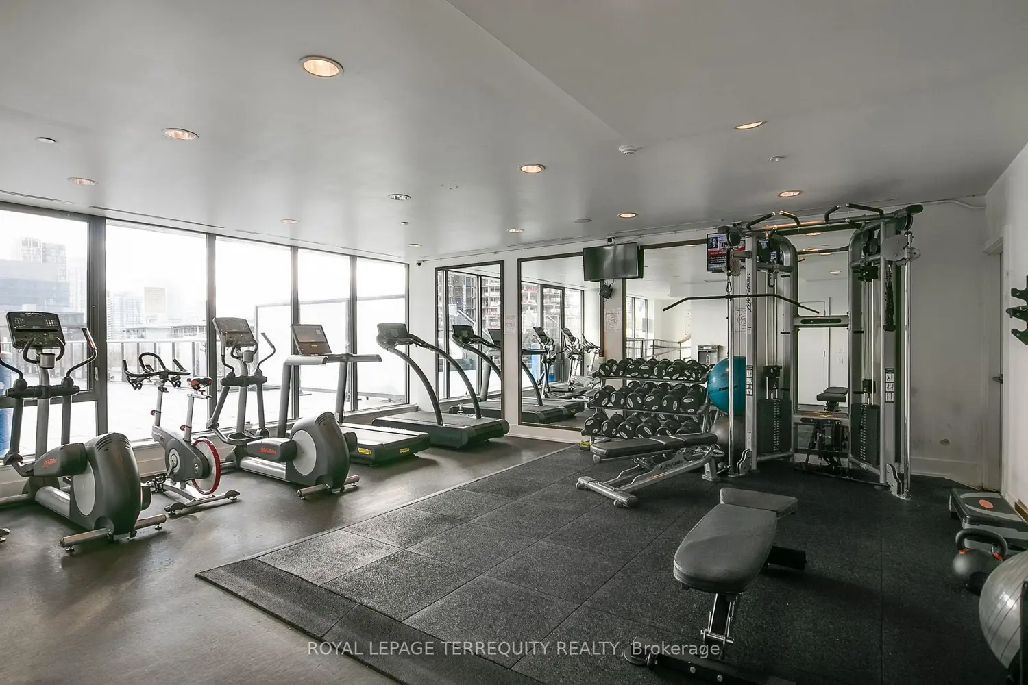 Additional image 13 of 560 King Street 523