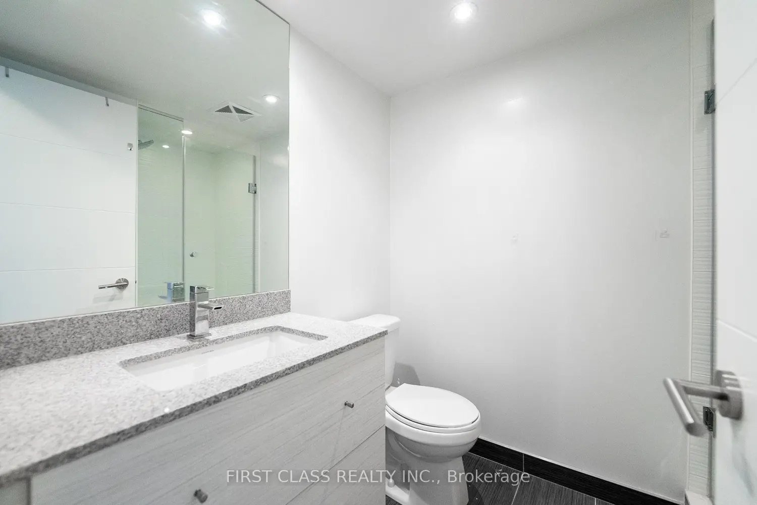 Additional image 8 of 525 Adelaide Street 1022