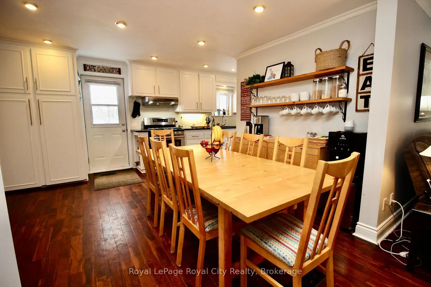 314 Cape Chin Road photo 4