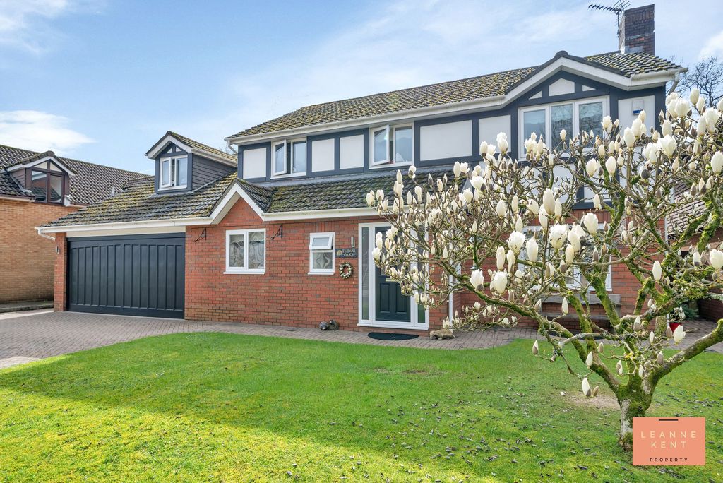 Additional image 37 of 5 bed detached house for saleRhyd Y Gwern Close, Rudry, Caerphilly CF83