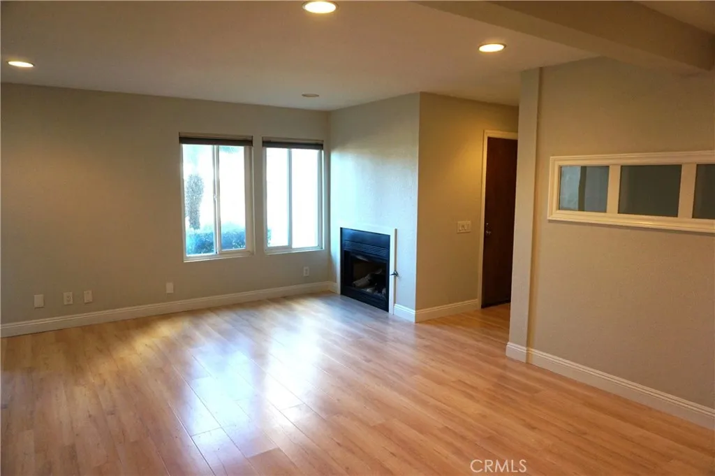 Additional image 4 of 16521 Grunion Ln, Huntington Beach, CA 92649
