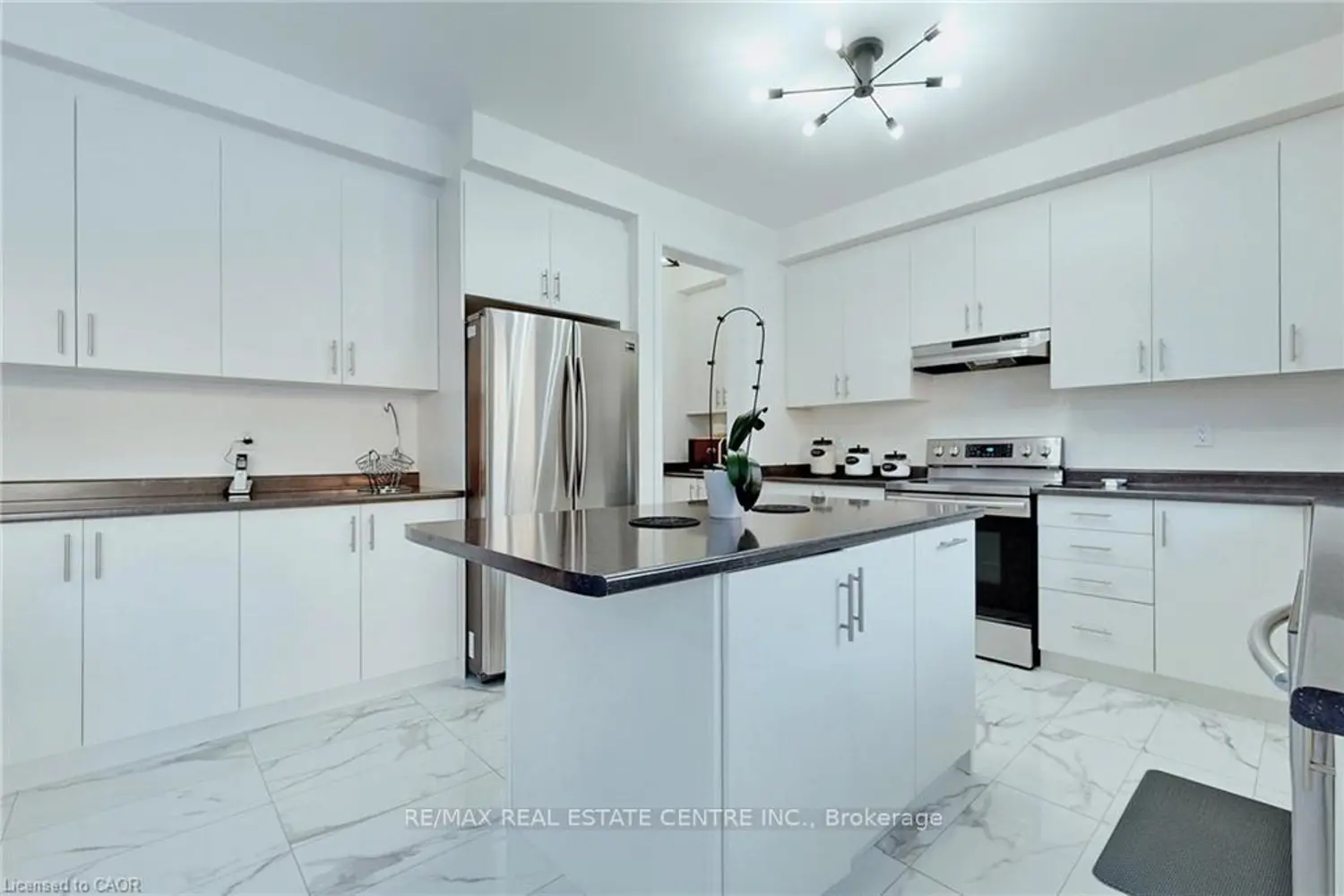 Additional image 7 of 216 Harcourt Crescent