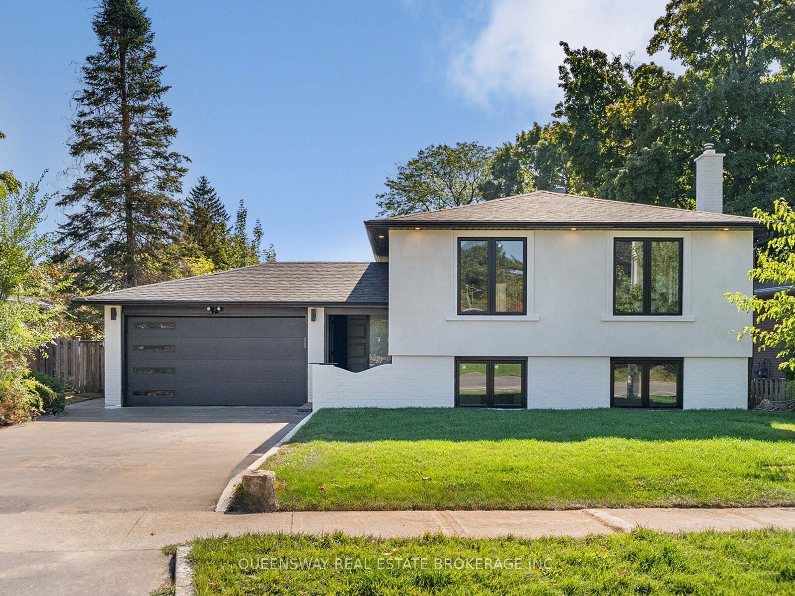 Additional image 2 of 1128 Pinegrove Road, Oakville, ON, L6L 2W6